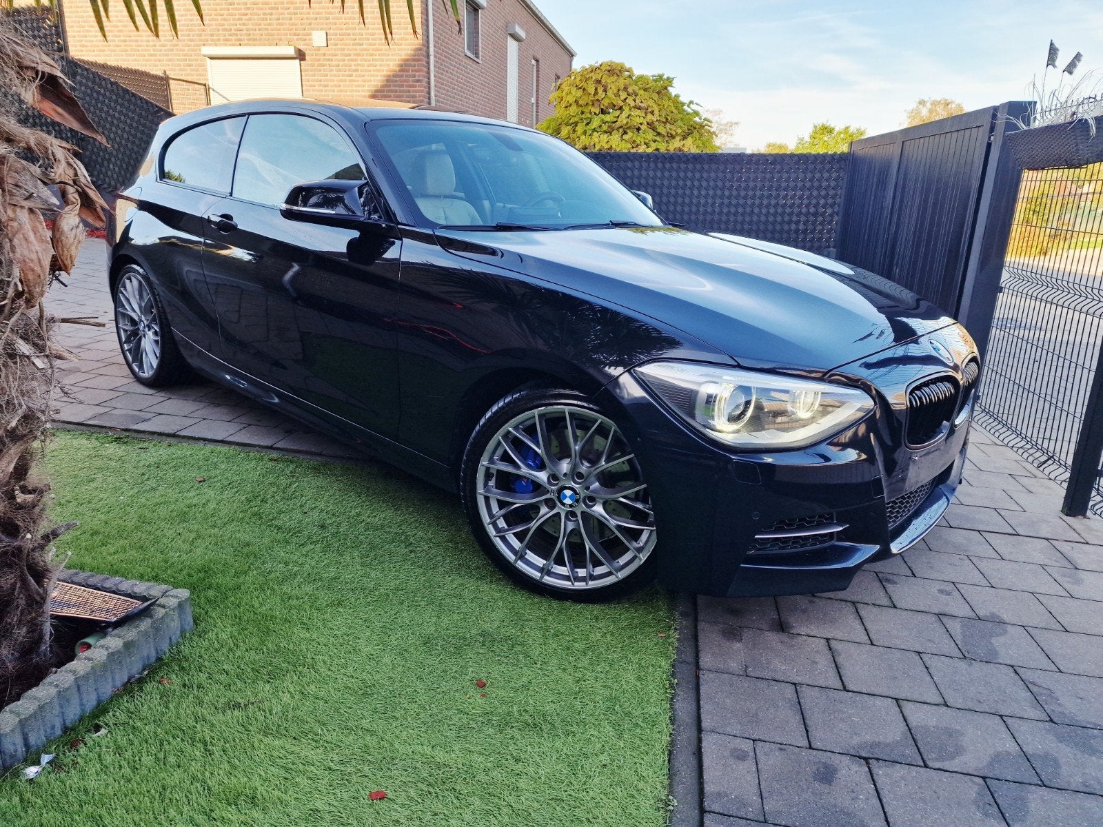 BMW M135I XDRIVE/XÉNON/AUTOMATIQUE 
ANNÉE DE CONSTRUCTION 20, Autos, Cuir, Achat, Entreprise, Automatique