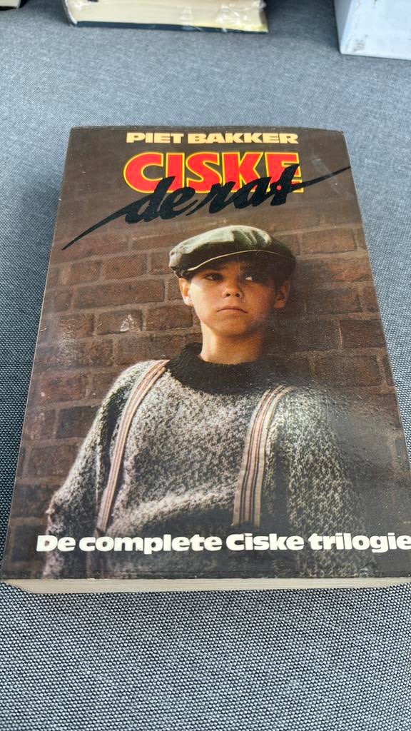 Piet Bakker - Ciske de rat, Boeken, Ophalen of Verzenden, Gelezen, Film- of Tv-bewerking
