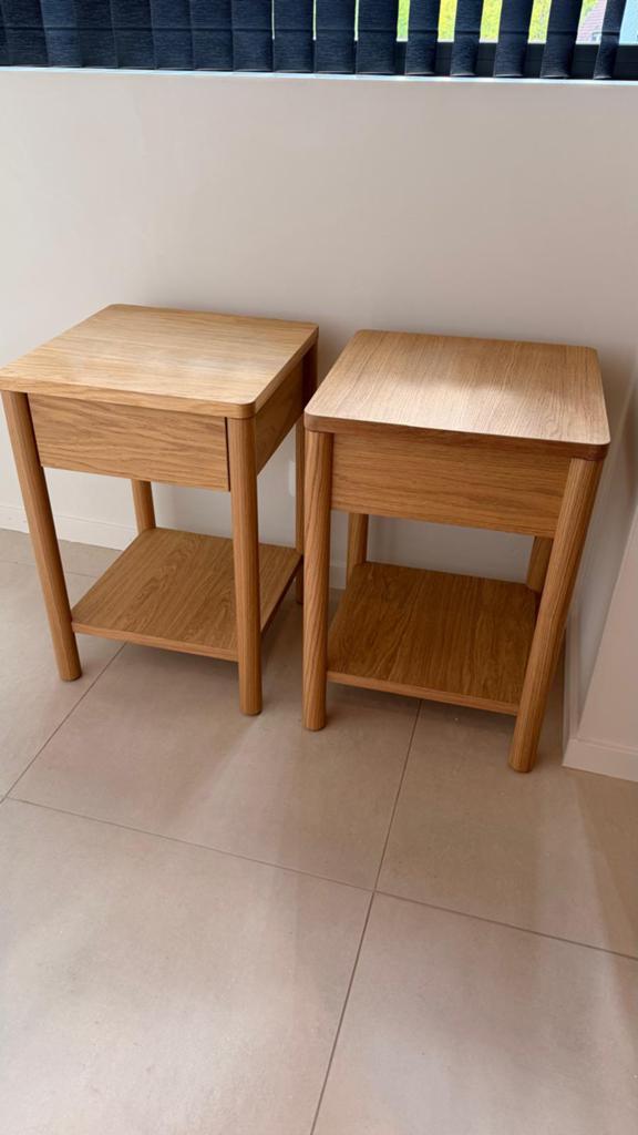 Ikea nachtkastje, Ophalen, Zo goed als nieuw