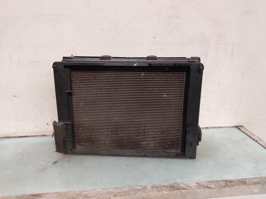 RADIATEUR COMPLET BMW 5 serie Touring (F11), Utilisé, BMW, Petuelring 130
80809  München, DE, Bayerische Motoren Werke AG