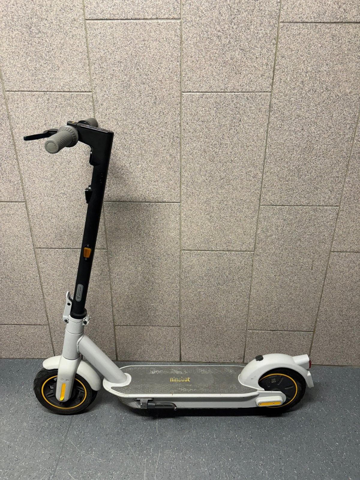 Trotinette electrique ninebot G2 segway, Vélos & Vélomoteurs, Enlèvement, Utilisé