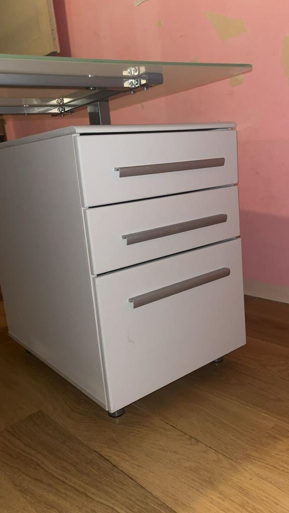 Ikea bureau met glaze Tafelblad, Ophalen, Zo goed als nieuw