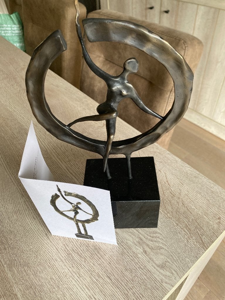 Bronzen beeld hans kuyper, Ophalen, Brons, 20 - 50 cm, Op sokkel