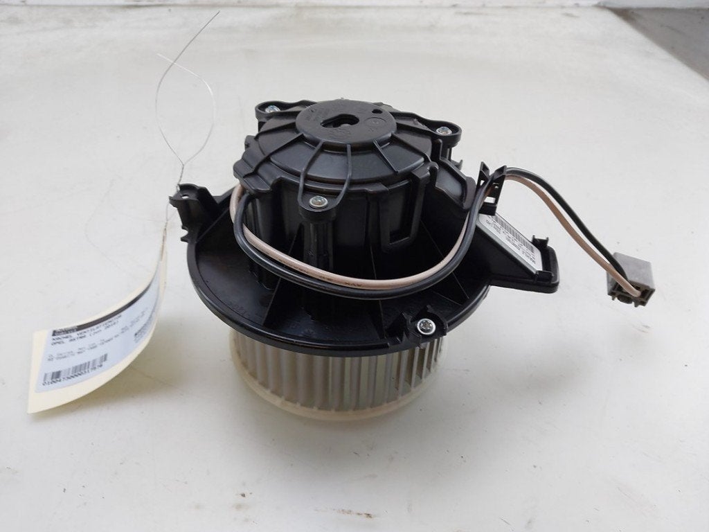 KACHEL VENTILATORMOTOR Opel Astra K Sports Tourer, Auto-onderdelen, Gebruikt, Opel, Opel Automobile GmbH, Kontakt-opel@opel.com