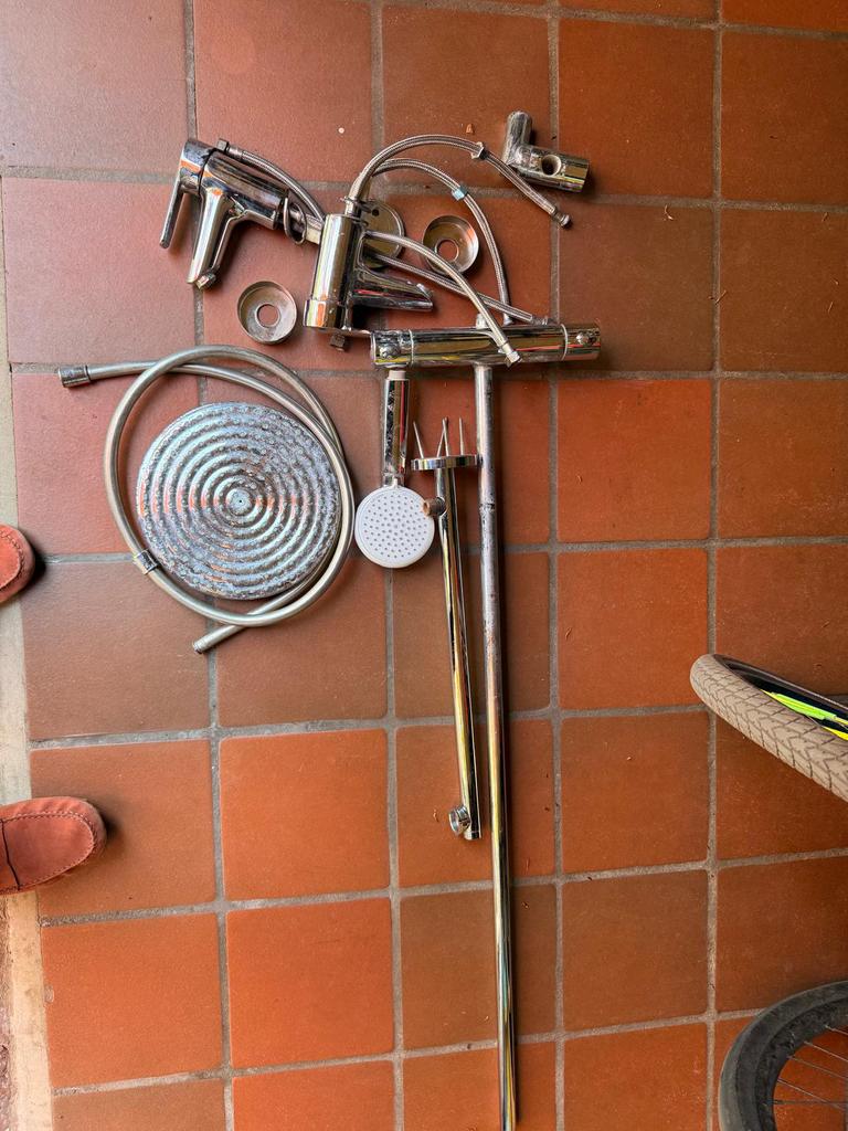 Complete grohe doucheset met 2 kranen, Maison & Meubles, Salle de bain | Salle de bain complète, Comme neuf, Enlèvement