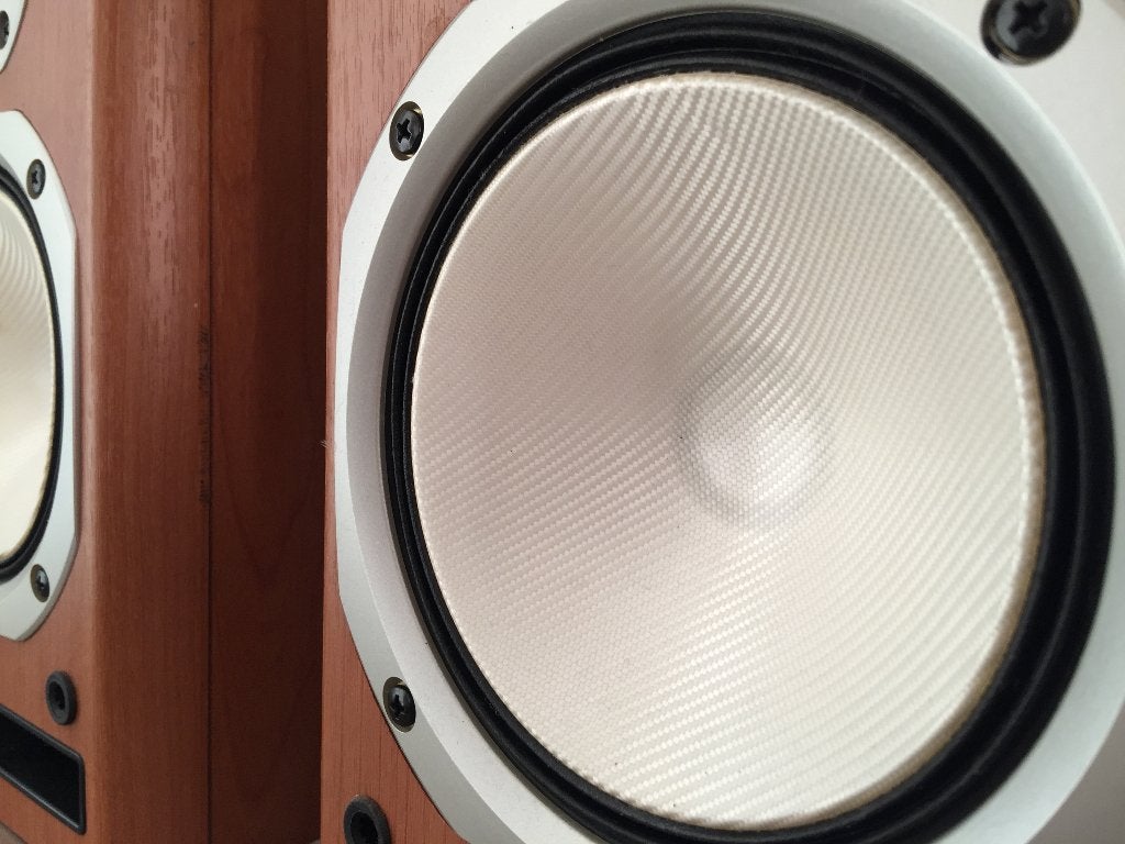 Onkyo D-N7 luidsprekers, Enlèvement, Onkyo