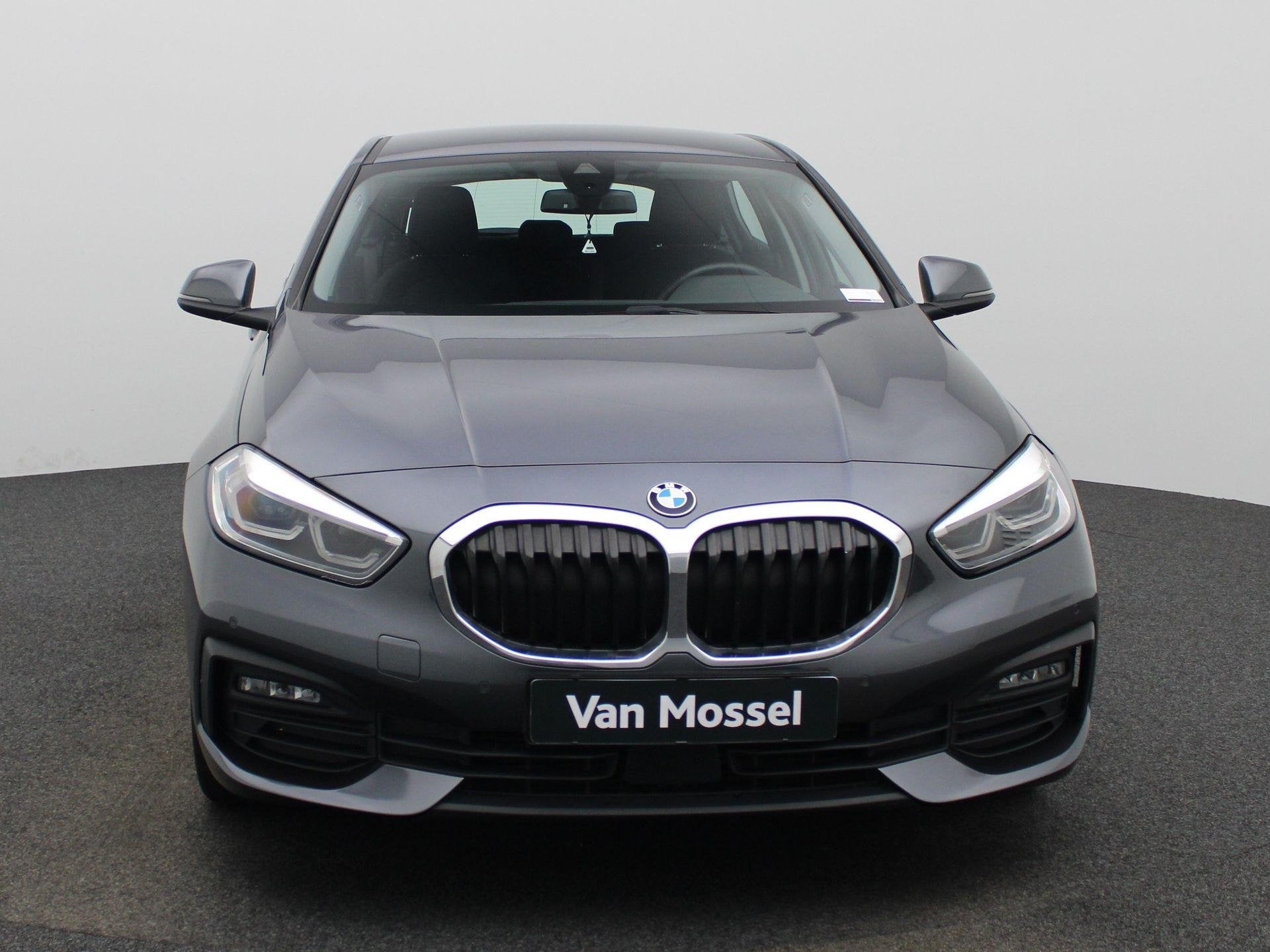BMW 1-serie 118i, Autos, BMW, 100 kW, Argent ou Gris, Achat, Entreprise