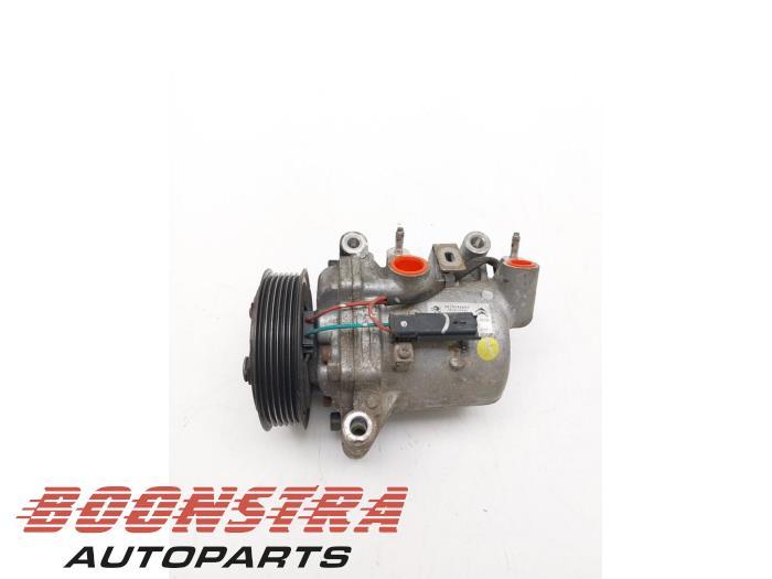 Pompe clim d'un Toyota Pro-Ace, Autos : Pièces & Accessoires, Autres pièces automobiles, Toyota, Utilisé, 3 mois de garantie, Enlèvement ou Envoi