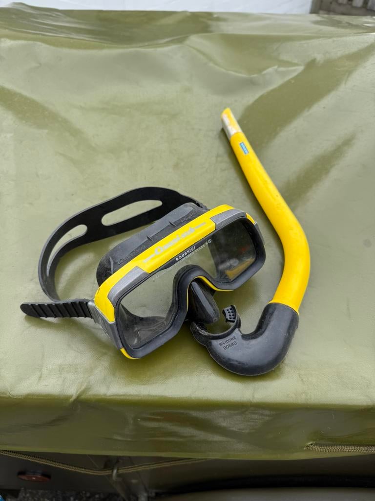 Duikbril Cressi-sub Aquarius met tempered glass + snorkel, Ophalen of Verzenden, Zo goed als nieuw, Snorkelvinnen