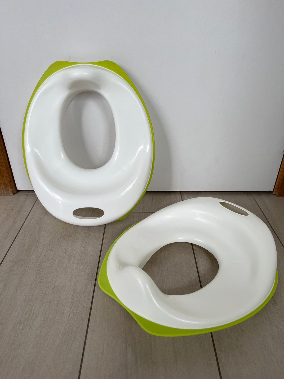 Wc bril ikea tossig 2 stuks, Ophalen, Zo goed als nieuw
