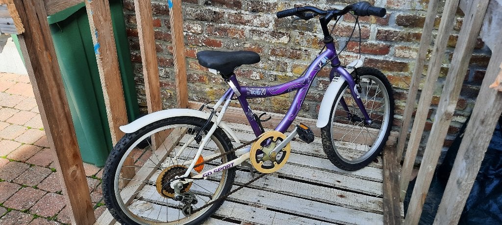 Vélo 16 pouces pour pièces spare ou a retaper, Vélos & Vélomoteurs, Frein sur jante, 16 à 20 pouces, Enlèvement, Utilisé