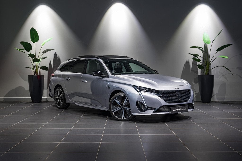 Peugeot 308 SW 1.6 Hybrid 225 S&S EAT8 GT CARPLAY | 360° CA, Auto's, Gebruikt, Euro 6, 4 cilinders, 181 pk