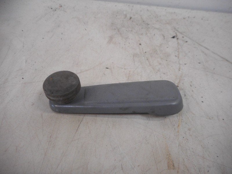 POINGNEE DE VITRE Opel Corsa A (01-1982/03-1993) (90126896), Opel, Opel Automobile GmbH, Utilisé, Kontakt-opel@opel.com