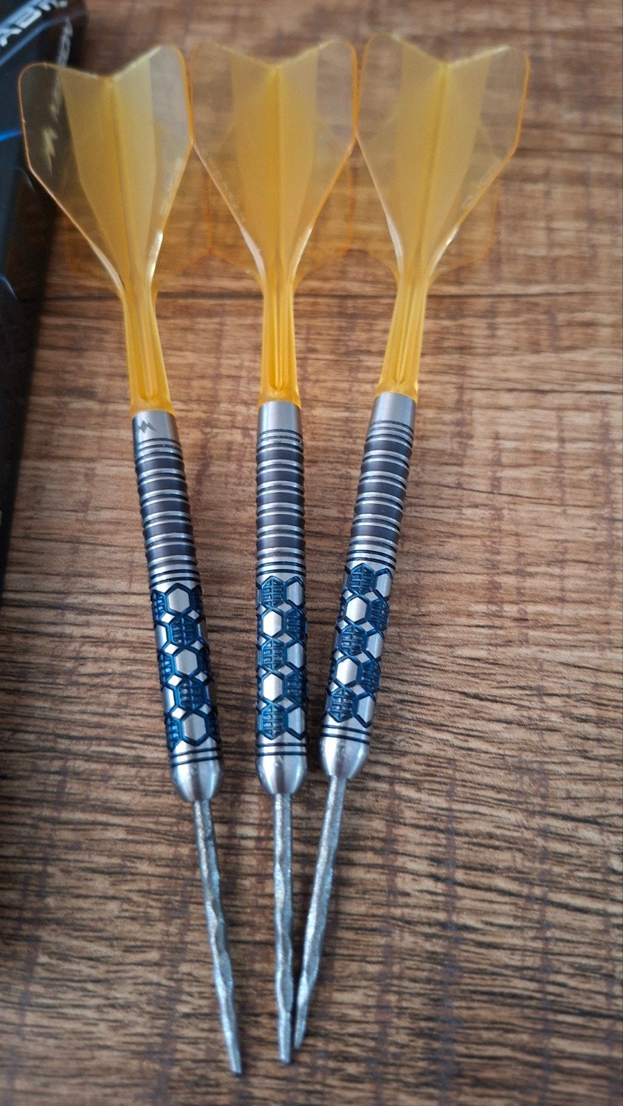 Mission Hexon 23gr met punk points en harrows solo, Sport en Fitness, Darts, Ophalen of Verzenden, Zo goed als nieuw