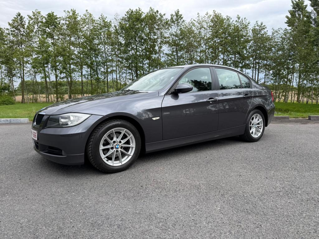 Bmw 318d E90 2006 in zeer verzorgde staat!, Autos, BMW, Achat, Carnet d'entretien, Particulier, Alarme