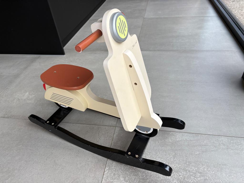 Childhome schommel scooter beige, Ophalen, Zo goed als nieuw