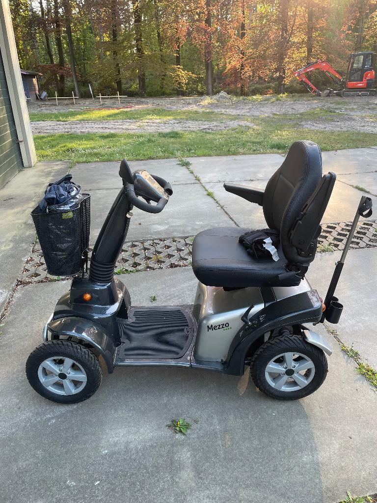 Elektrische scootmobiel mezzo 4, Diversen, Rolstoelen, Zo goed als nieuw, Elektrische rolstoel, Ophalen