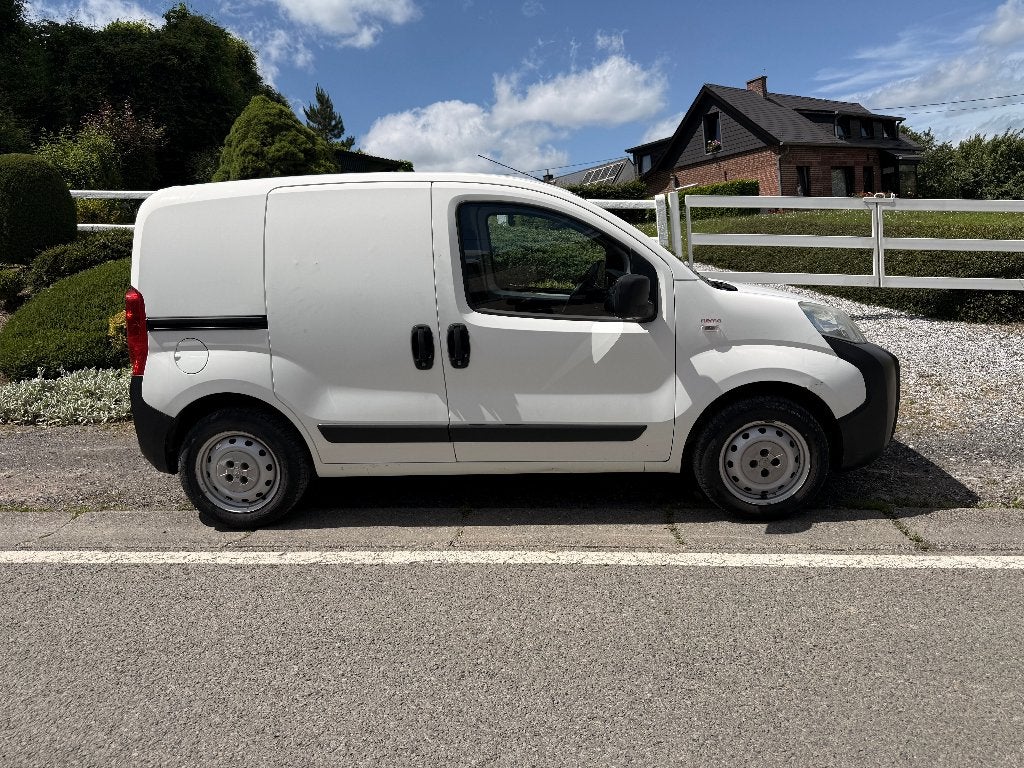Citroen Nemo 1.4 HDI UTILITAIRE avec Controle technique, Auto's, Citroën, 4 deurs, 50 kW, 4 cilinders, Wit