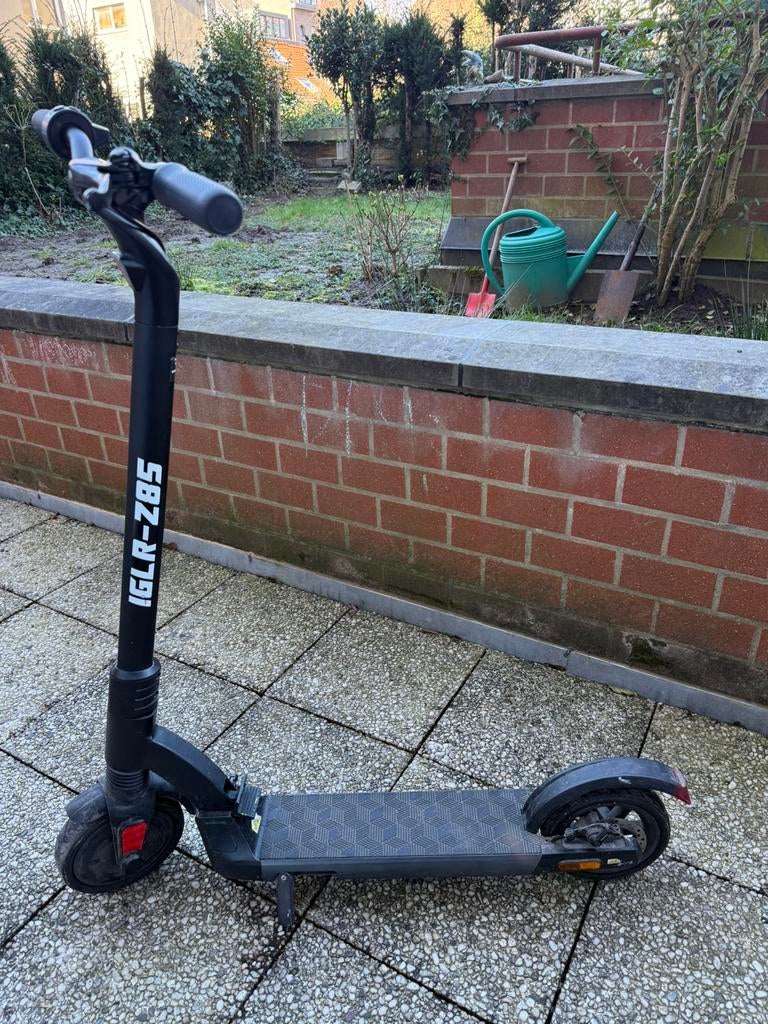 Trottinette ( piece ou a reparer ), Vélos & Vélomoteurs, Trottinettes, Enlèvement