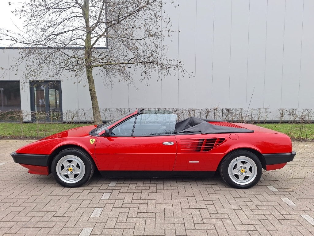 Ferrari Mondial Quattrovalvole 3.0 V8 | 43dkm | '85, 4 zetels, Achterwielaandrijving, Zwart, Cabriolet