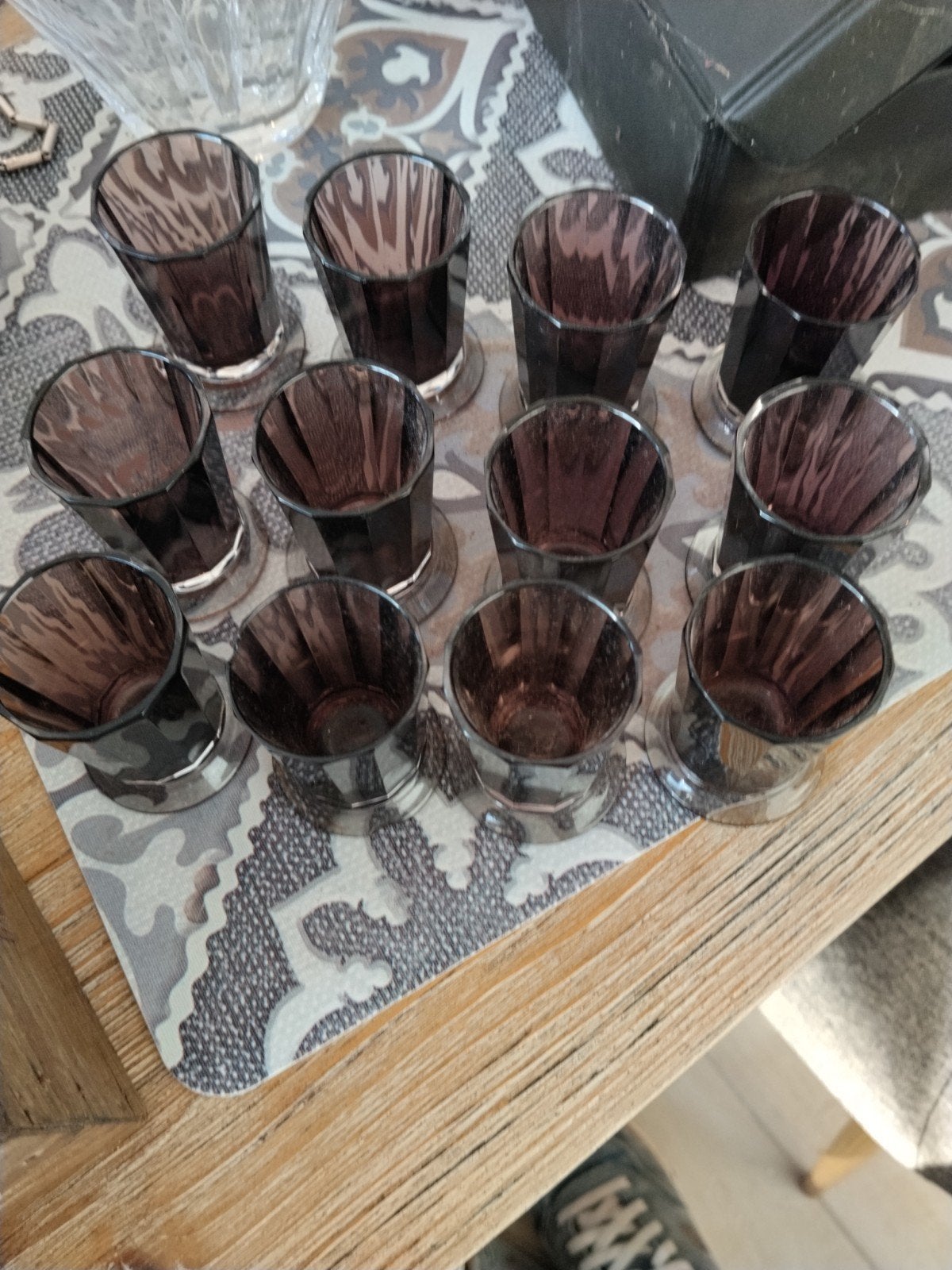 Verres à Shots, Enlèvement