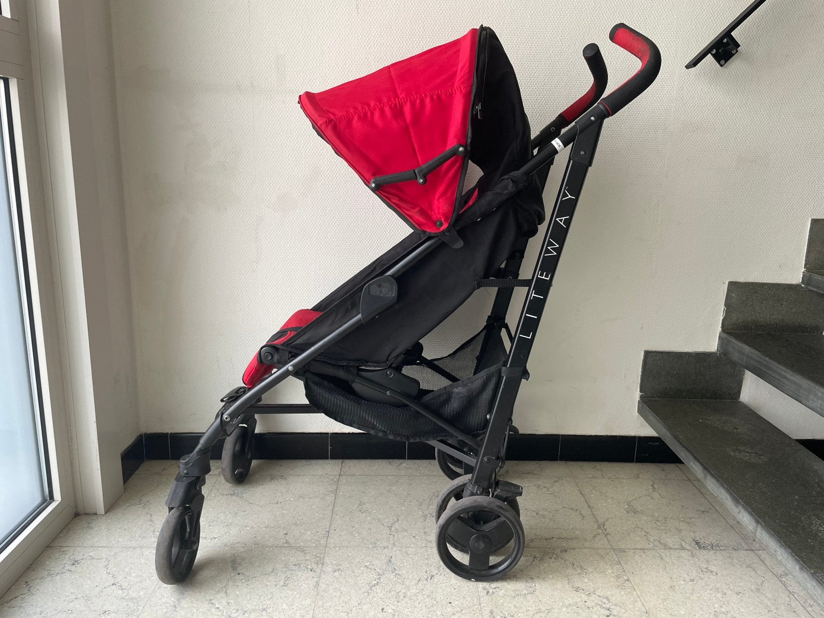 Poussette canne CHICCO Liteway, Enlèvement, Utilisé, Autres marques