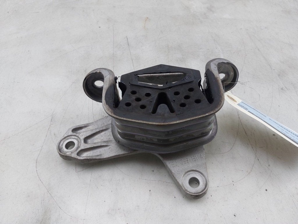 SUPPORT BOITE DE VITESSES ABS Transporter T6 (|7E0399151A|), Utilisé, Volkswagen