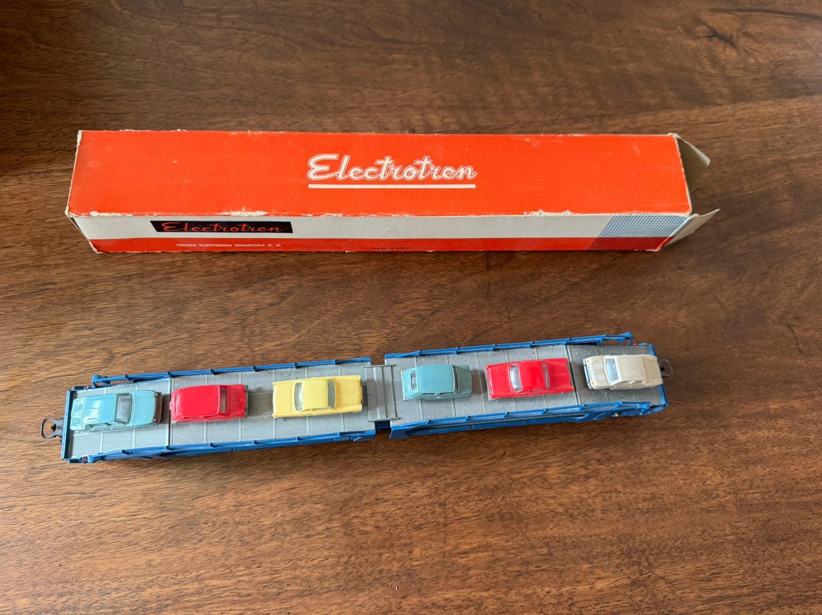 Wagon porte-autos articulé Electrotren 6002 (avec voitures), Enlèvement, Comme neuf, Wagon