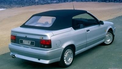 2 voitures de projet R19 16V et MG Metro Turbo, Enlèvement