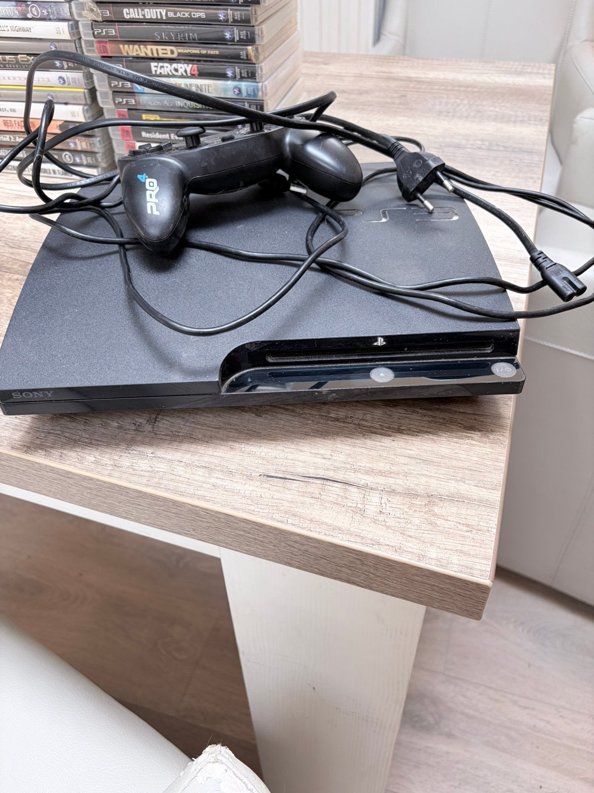 Ps3 met ongeveer 53 spellen en 1 controller., Ophalen, Zo goed als nieuw, Slim
