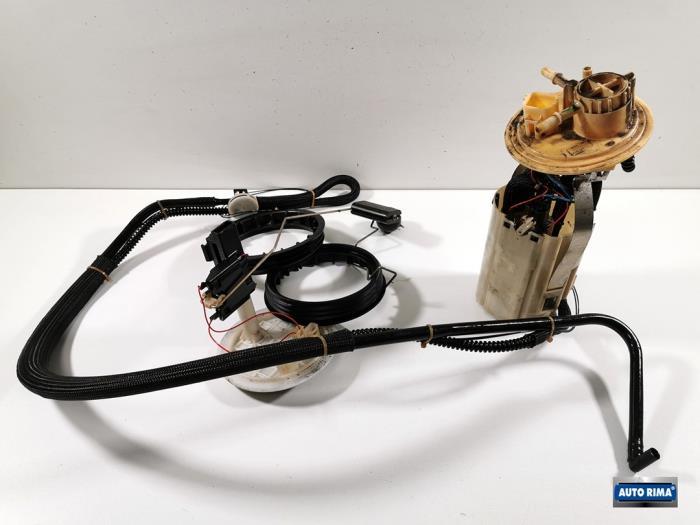 Pompe essence d'un Volvo V70, Autos : Pièces & Accessoires, Systèmes à carburant, Volvo, Utilisé, 3 mois de garantie, Enlèvement ou Envoi