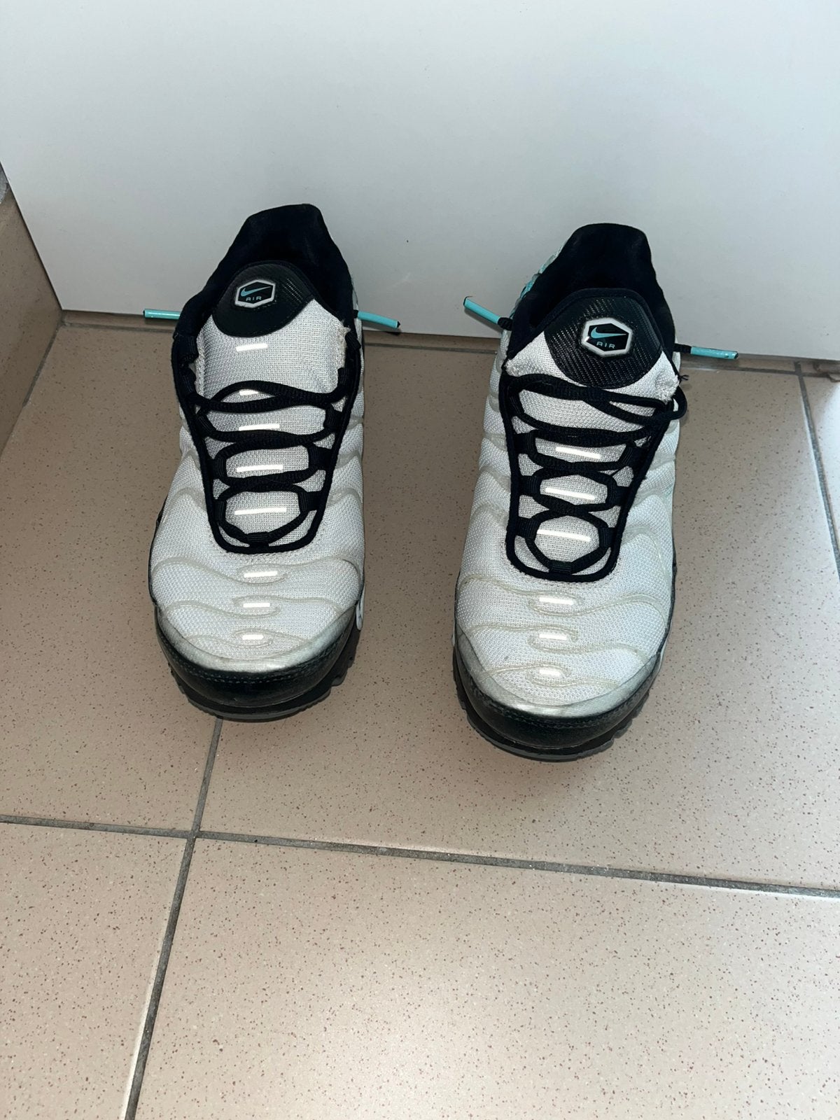 Chaussures Nike, Enlèvement ou Envoi, Comme neuf, Blanc