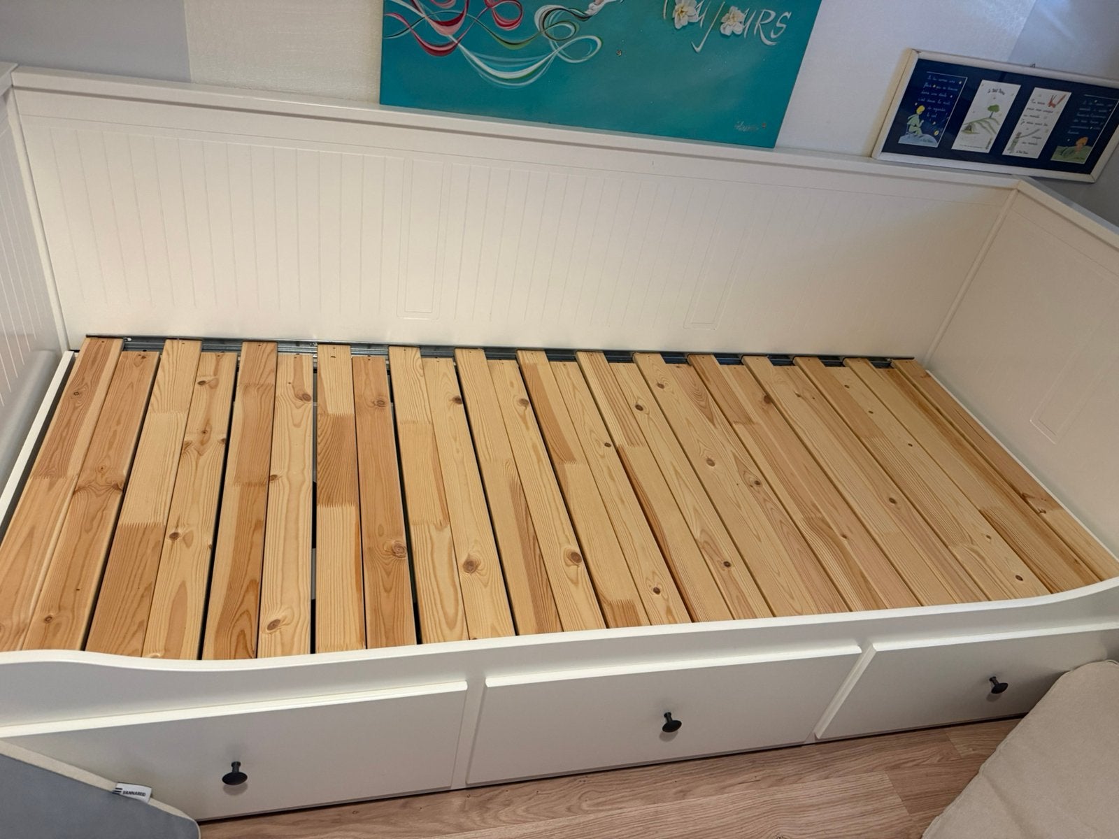 Lit hemnes neuf, Enlèvement, Comme neuf