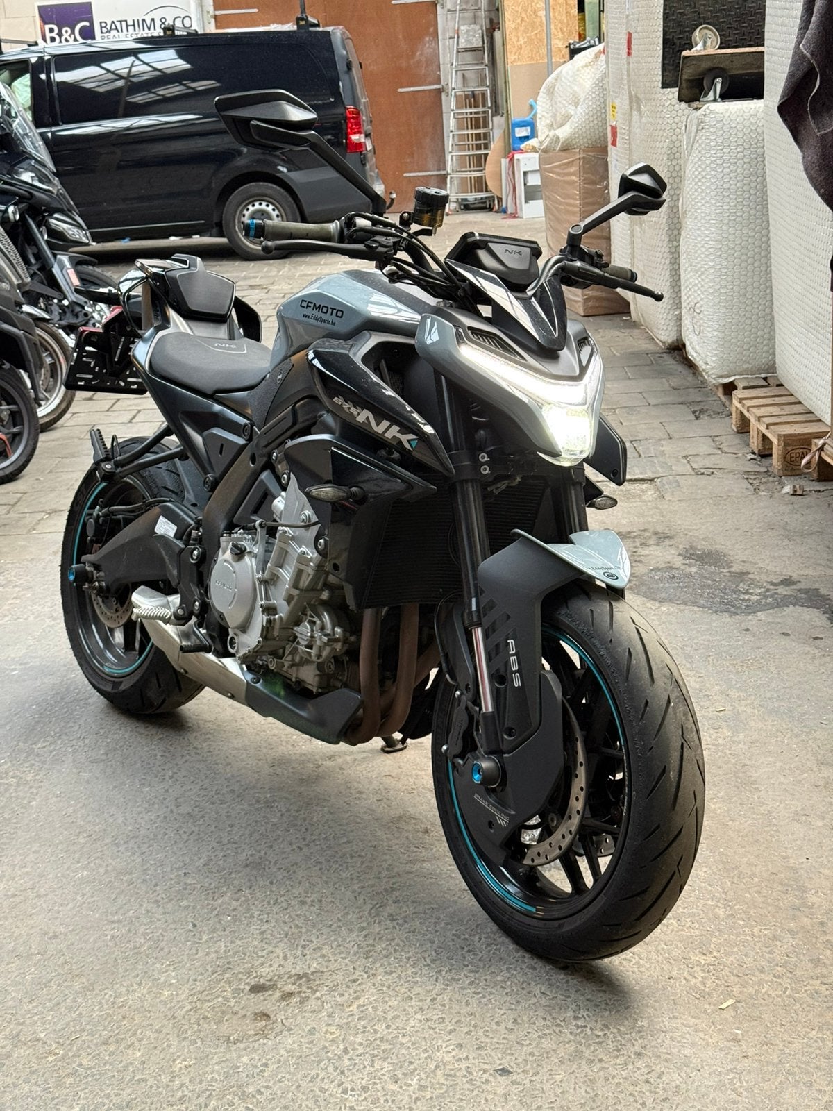 CFMOTO 675NK 2026 9.800 km Garantie 5 ans,  LighTech 5.699 €, Motos, Entreprise, Occasion, Plus de 35 kW, Sport