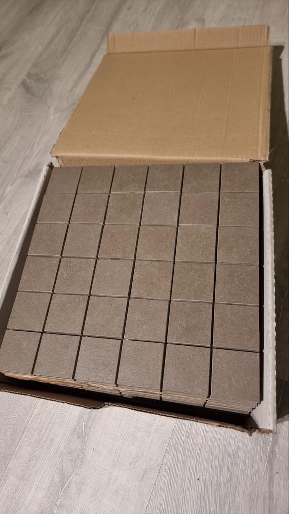 8 dozen mozaic, Ophalen