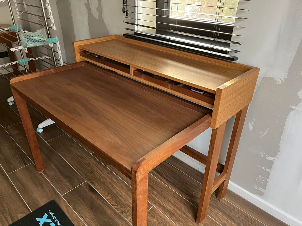 Lambert Modesto secretaire walnoot en bamboe, Enlèvement, Comme neuf
