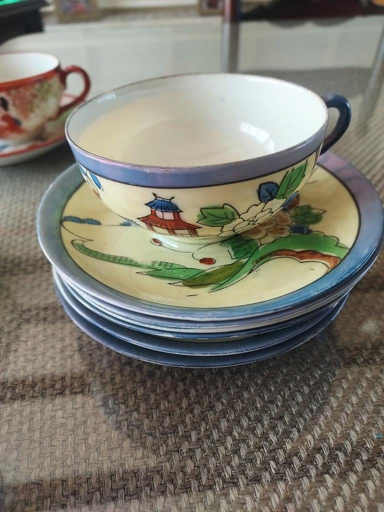 Chinese ondertassen 6 en 2 andere en nog 4 kopjes, Antiek en Kunst, Ophalen
