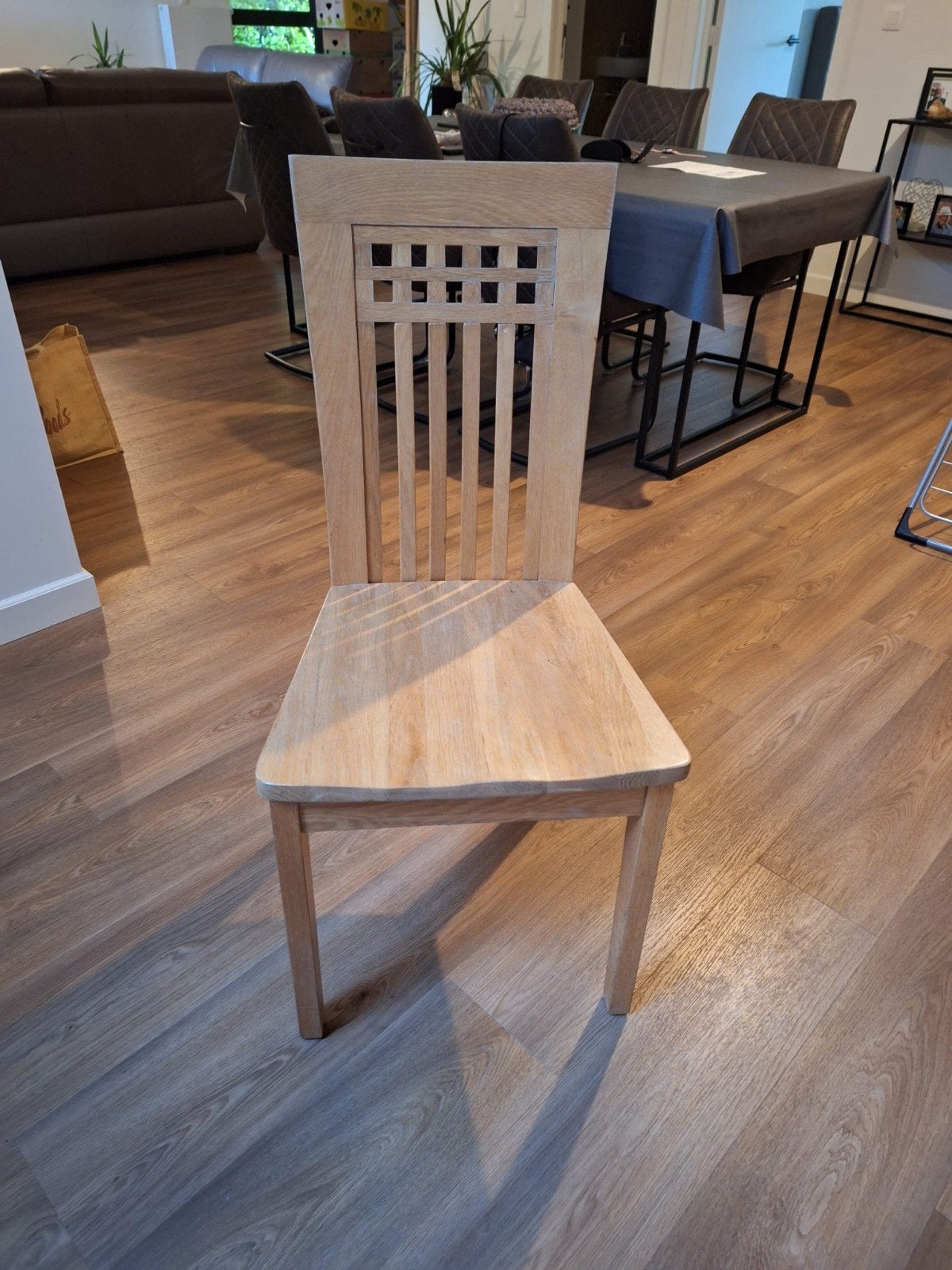 3 mooie stoelen, Ophalen