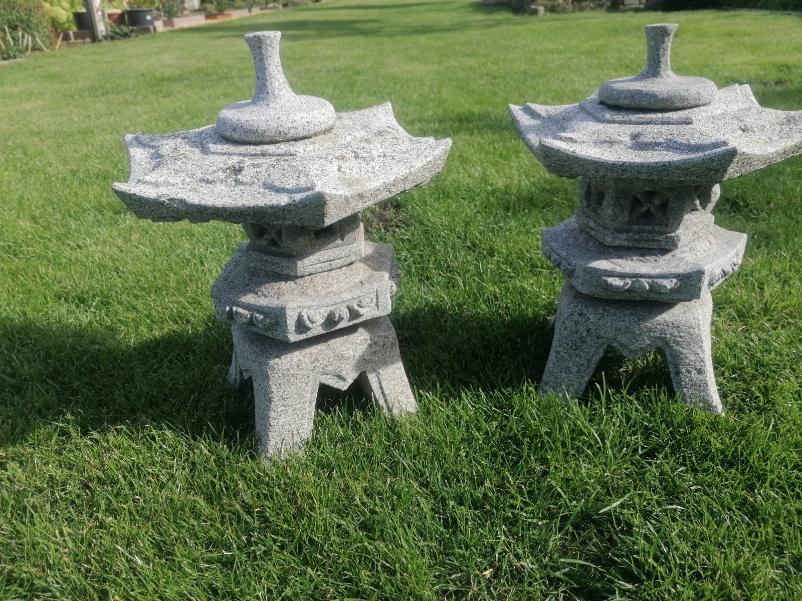 Granieten pagode, Ophalen