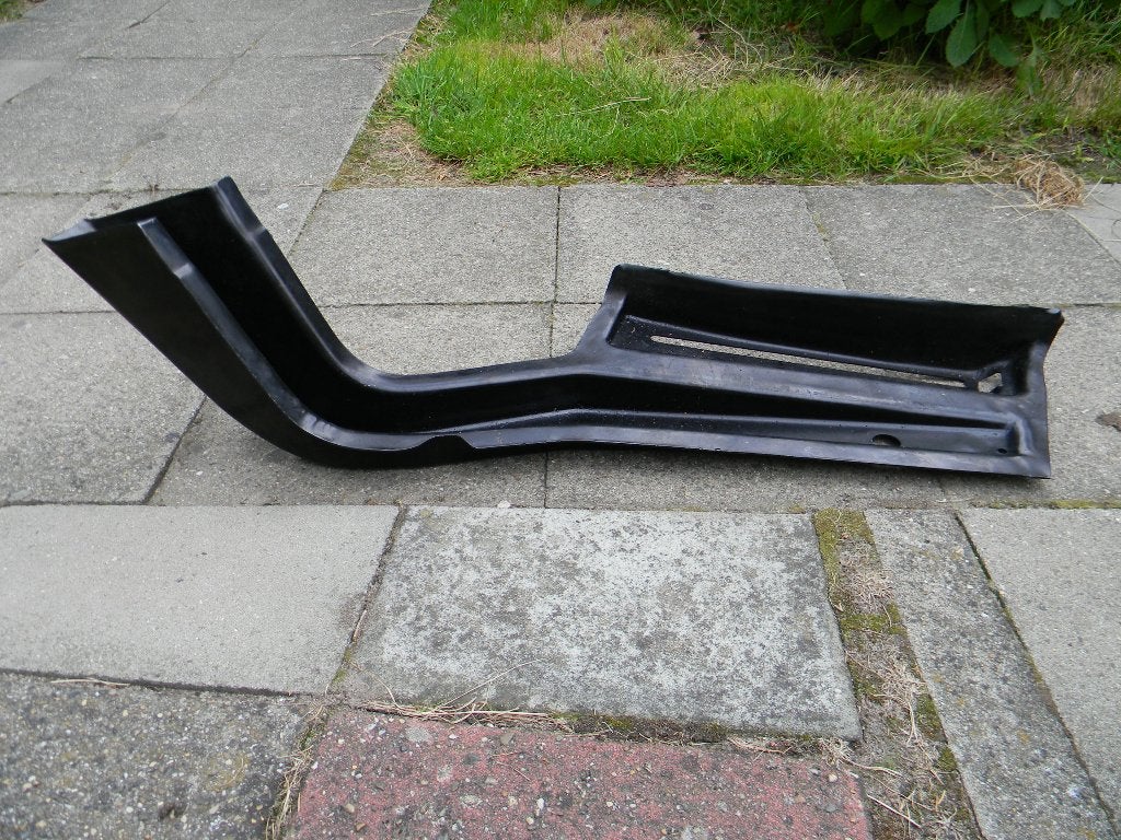 Chassisbalk Mercedes W115   A1156220904, Ophalen of Verzenden, Nieuw, Voor, Mercedes-Benz
