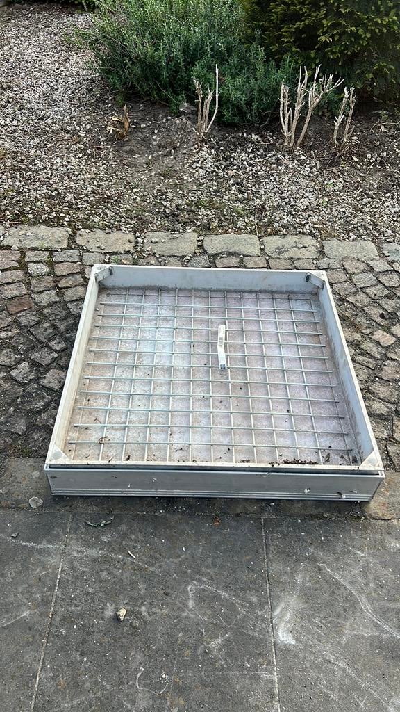 Klinkerdeksel 70x70, Dieren en Toebehoren, Ophalen, Zo goed als nieuw