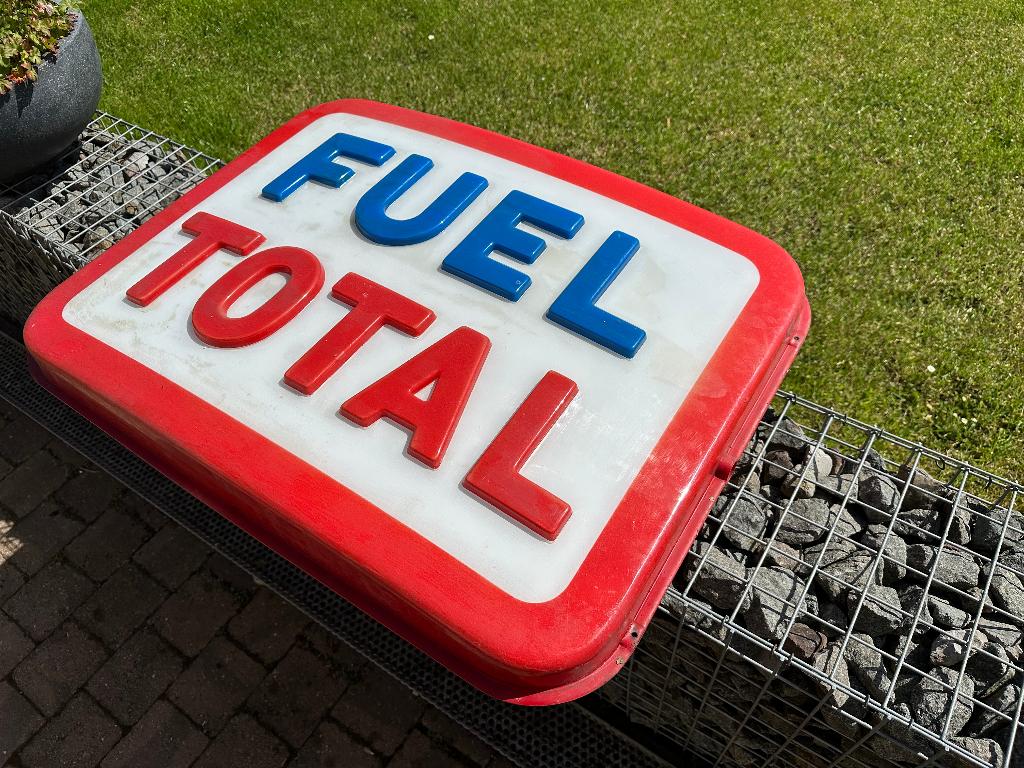ENSEIGNE  DOUBLE FACE TOTAL FUEL, Collections, Marques & Objets publicitaires, Utilisé, Panneau publicitaire, Enlèvement