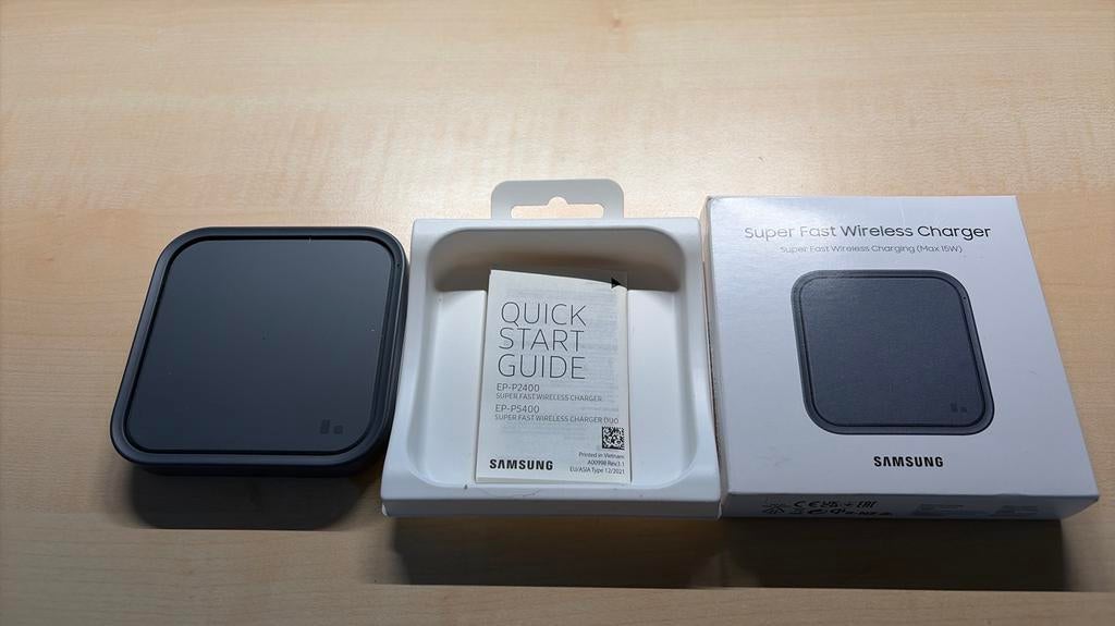 Supersnelle draadloze Samsung-oplader, zeer weinig gebruikt, Telecommunicatie, Mobiele telefoons | Telefoon-opladers, Zo goed als nieuw