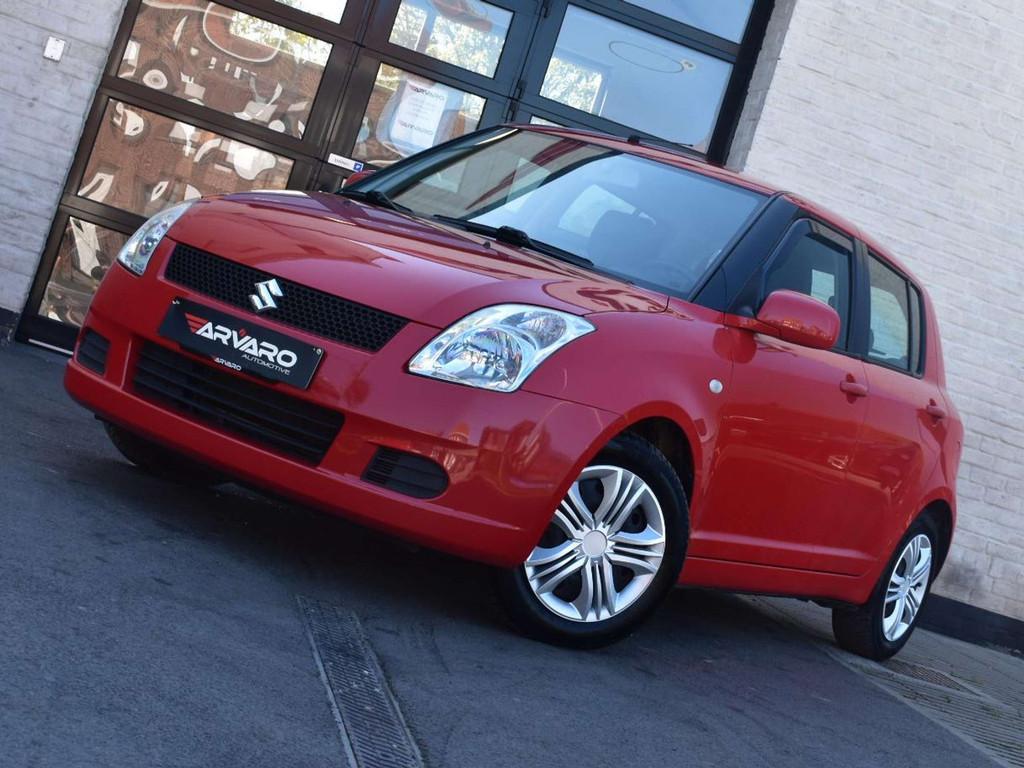 Suzuki Swift 1.3i GLX Kosai / Airco / PDC / Topstaat / Garan, Auto's, Voorwielaandrijving, Stof, Gebruikt, Zwart