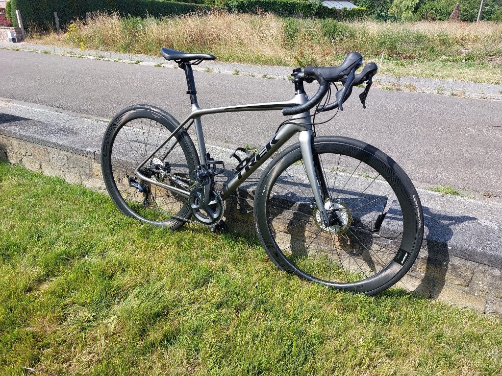 Trek Émonda SL6 Disc (M52) Ultegra Powermeter/carbon wielen, Fietsen en Brommers, Carbon, Heren, 49 tot 53 cm, Zo goed als nieuw