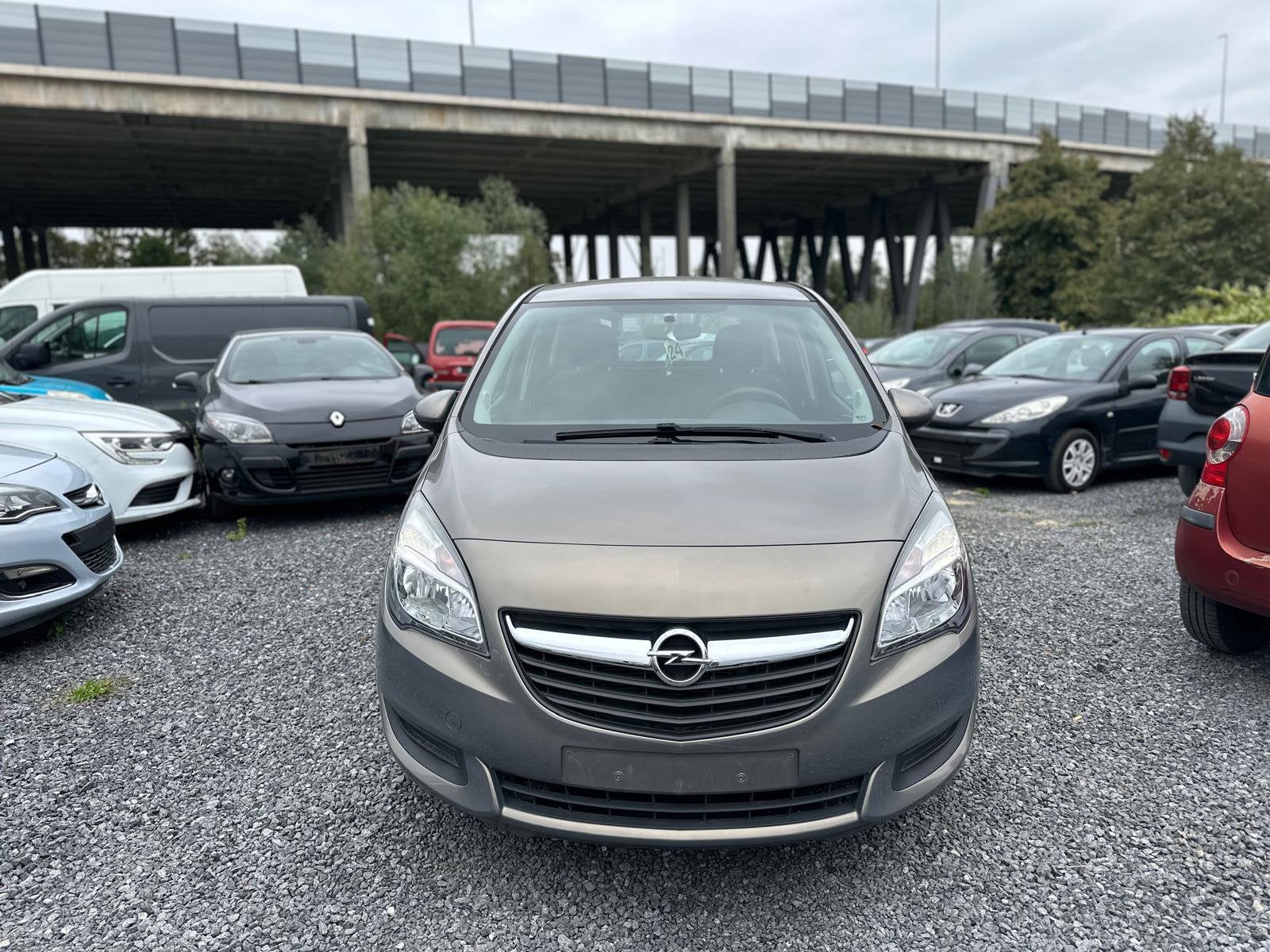 OPEL MERIVA, Autos, Achat, https://public.car-pass.be/vhr/d17e02e2-aa5c-4af4-a0bc-3cccf87d0c6e, Entreprise, Boîte manuelle