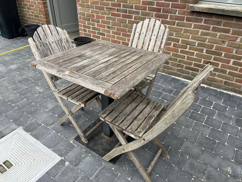 Teak merk bristol , tafel 90 op 90 , 3 plooibare stoelen, Tuin en Terras, Ophalen, Gebruikt, 3 zitplaatsen, Teakhout