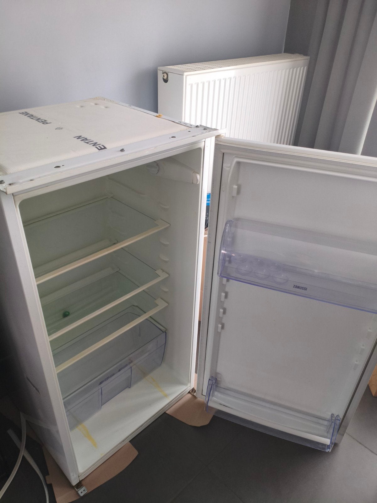 Zanussi inbouwkoelkast (PNC 923742010 / ZBA7190A), Ophalen