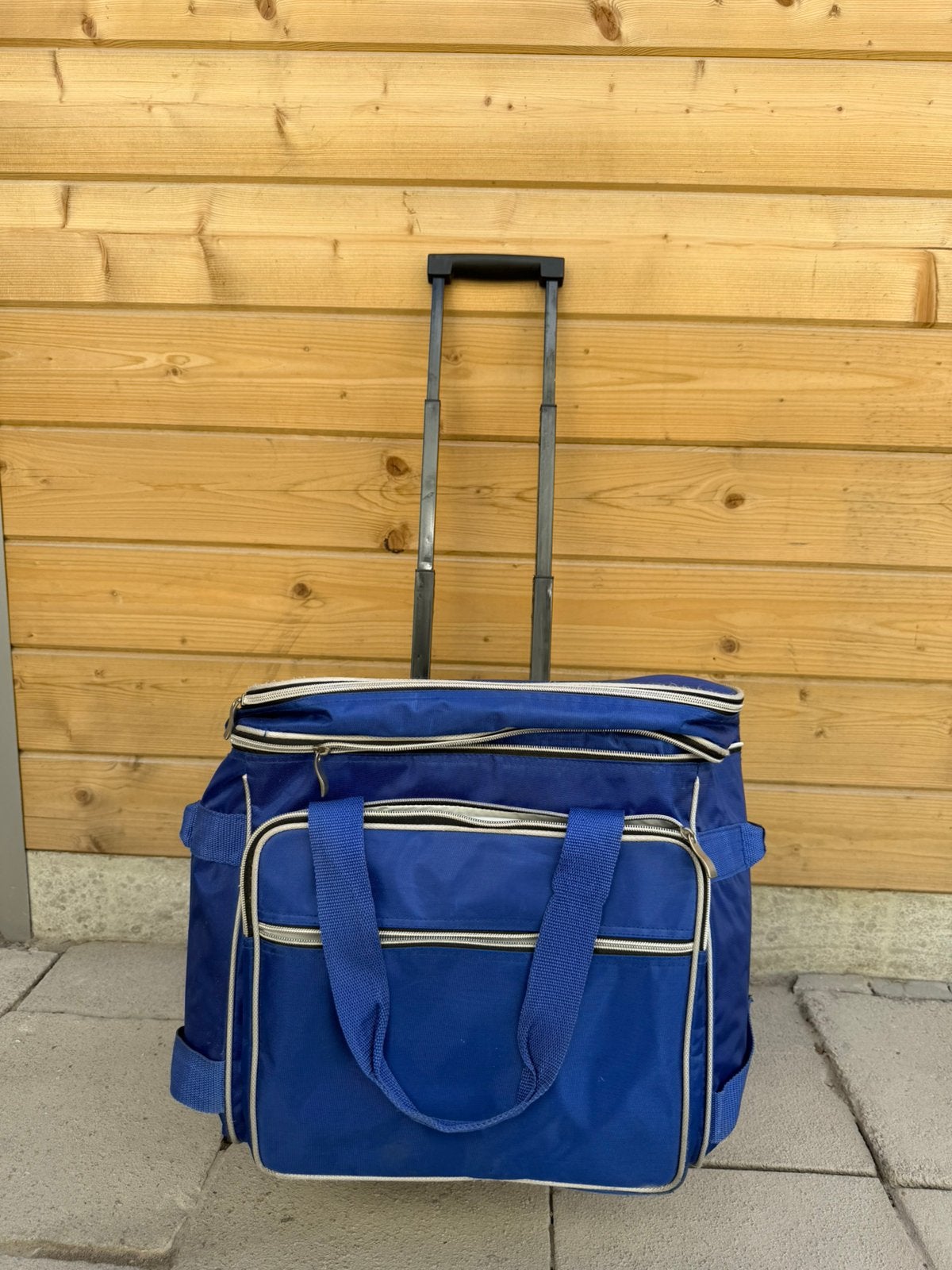 Geisoleerde trolley tas op wielen, Ophalen, Gebruikt