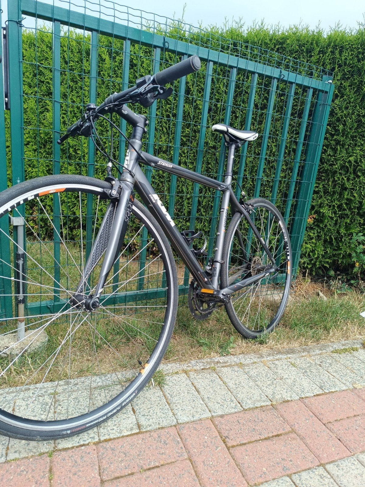 KTM Strada 800, Autres marques, Frein sur jante, 49 à 53 cm, Comme neuf